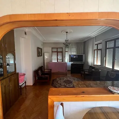 Merkezde Sahil Bandinda Bahriye Ucok Yaninda 3+1 Daire Daire Fethiye