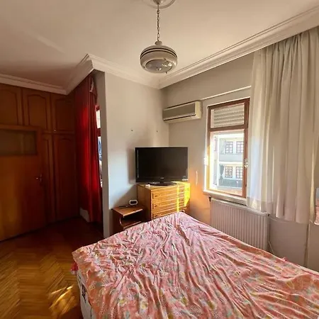 Merkezde Sahil Bandinda Bahriye Ucok Yaninda 3+1 Daire * Fethiye