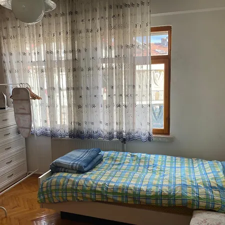 Merkezde Sahil Bandinda Bahriye Ucok Yaninda 3+1 Daire * Fethiye