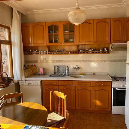 Merkezde Sahil Bandinda Bahriye Ucok Yaninda 3+1 Daire Fethiye